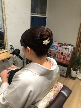 リリー(Lily) アップヘアー