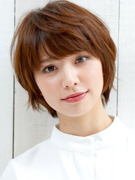 ジジ(GIGI) 黄金バランスショート