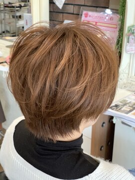 ヘアースペース アモール(Hair Space Amor) えり足スッキリショートボブ