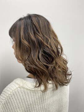 アライブ キチジョウジ(ALIVE Kichijoji) エアタッチバレイヤージュ★ミルクティーベージュ