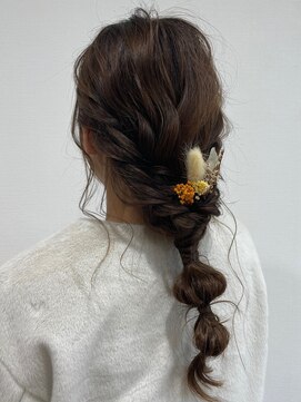 グラスヘア 石垣店(Grass Hair) 編みおろし　ドライフラワーアレンジ
