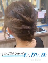 エマヘアデザイン(e.m.a Hair design) シニヨンアップ