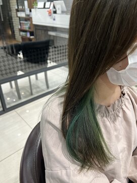 グロー(glow) グリーン系で作るインナーカラー♪♪