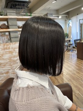 ノーム セカンド(NO-MU 2nd) 前下がりボブ