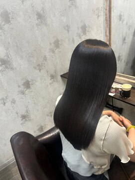 シシ 大宮(She 2.) 髪質改善　うる艶黒髪セミロング☆/大宮