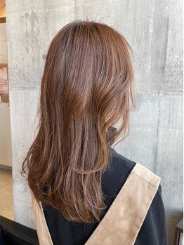 ムス ヘアー(MUSU HAIR)の写真/白髪染めを使用しない！白髪ぼかしや、頭皮への刺激を抑えた自然な仕上がりに♪ファーストグレイにも◎