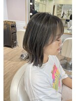 ネオリーブ チロル 横浜西口店(Neolive CiroL.)&nbsp;白髪ぼかしハイライト グレージュ ボブレイヤー 【miku】