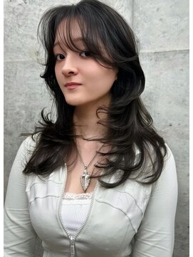 ヌエン 渋谷(NU/EN) 海外ガール風ロングレイヤーカット/バタフライカット/小顔カット