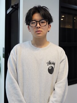 オルカ(ORCA) フェザーショート/ニュアンスパーマ/センターパート【南川聖華】