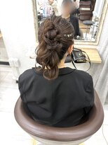 プティクローシェ バイ クオーレ(petite cloche by CUORE)&nbsp;お団子ポニー 結婚式ヘア 参列ヘア