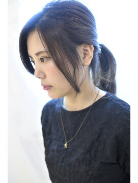 リタ(Lita) 結ぶときはうぶバング うなじにもうぶ毛を作ってうなじ美人に