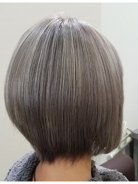 髪こうぼう ショートボブ♪