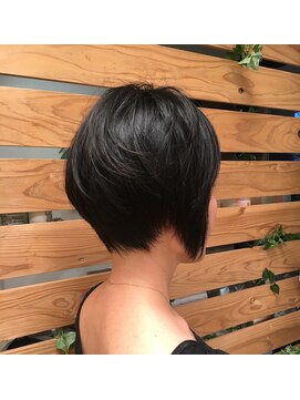 ピッカヘアーデザイン(PICKA hair-design) 前下がりショートボブ☆