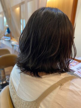 カームヘアー(Calm hair) 巻きやすい◎ミディアムレイヤー