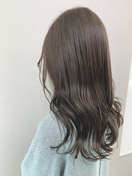 ヘアーアンドビューティーザ エフ(Hair Beauty the F) アッシュブラウン_艶髪_美髪_ゆるふわ_韓国