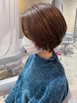 シー 岡崎(,SHE) 斜めバング/グレージュカラー/デザインカラー/東岡崎