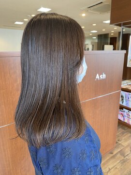 アッシュ アーティスティック スタジオ オブ ヘア(Ash artistic studio of hair) ナチュラルブラウン