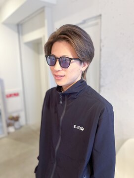 アルジャーノン グリーン(ALGERNON GREEN) センターパート　メンズ　10代　20代　30代　マッシュ　ウルフ