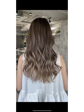 アポロ 横浜駅店(apollo) ハイライトバレイヤージュダブルカラーミルクティーベージュ