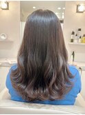ロングヘアコテ巻きベージュカラーブリーチしない透明感カラー