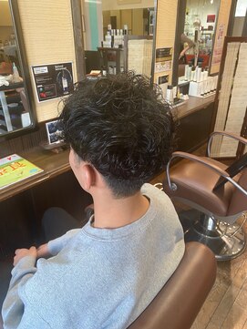 ドゥール(DOLL) ~メンズショートパーマ~