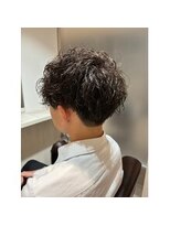 アトリア 横浜(Atria)&nbsp;刈上げマッシュ×波巻きパーマ