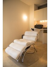 【Q：ヘッドスパメニューはありますか？】〇四日市市美容室・頭皮診断パーソナルカラー診断・ダブルカラー