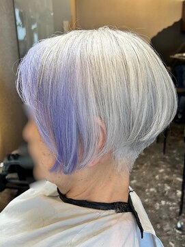 ヒサ(HISA) お洒落上級者◎白髪ボブ