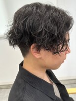 フゥ 宇都宮(FeU)&nbsp;波巻きパーマメンズパーマメンズヘアツーブロックツイストパーマ