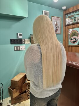 スリー(three) 抜きっぱなしブロンド