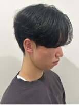 ヒュイル バイ ニアウ(Hwyl by Niau) メンズマッシュセンターパートスパイラルパーマニュアンスパーマ