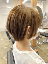 アコロン(acoron)&nbsp;軽やかレイヤーショートボブ