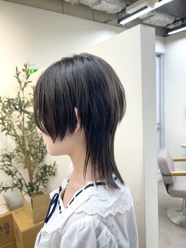 ユニ 江坂(Uni.) ウルフカット メンズライク　中性ウルフ　マッシュウルフ