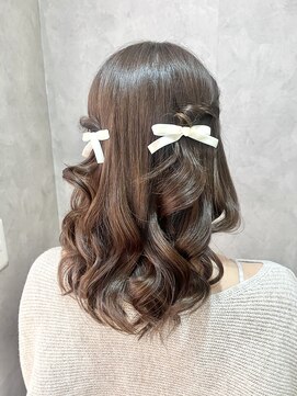 フェリーチェ(Felice) ハーフツイン ダウンスタイル デートヘア ライブヘア