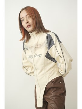 ヴァーディ オモテサンドウ(Vardy omotesando) ミディアムレイヤー×アンブレラカラー