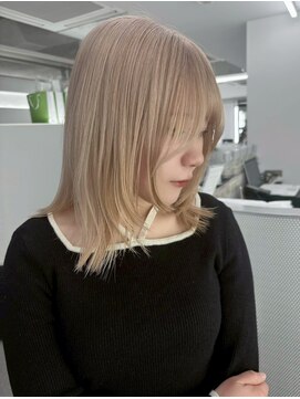 イロウ 山口どうもん店(IROW) 似合わせカット/ミディアムレイヤー/ミルクティーベージュ