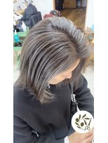 オリビアヘアー(OLIVIA HAIR) 透明感の極み ホワイトハイライトグレージュ