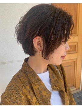 マァロ(malo.) 伸ばしかけショート