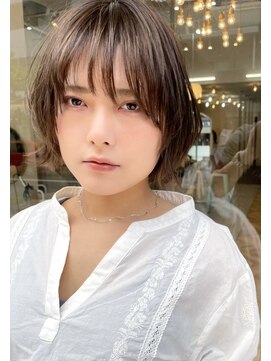 ロミー 本厚木(ROMMY.) 透明感イルミナカラー◎外ハネショート☆ROMMY.田中