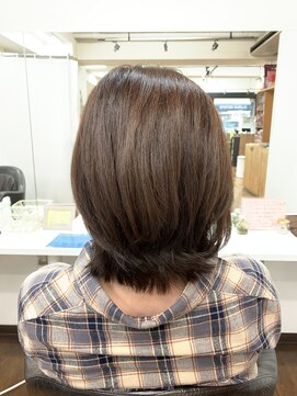 ヘアーアンドスパ ベアーズ 2 ミディアムウルフ