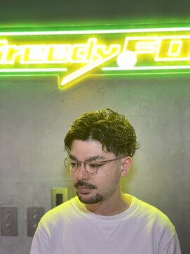 グリーディーフォックス 代々木(Greedy FOX) かき上げヘア/サイドパート/韓国マッシュ/フェードカット/代々木