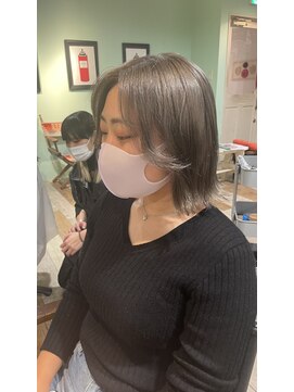 ラべリー 池袋(LOVELEY) シルバーベージュ　ヘアカラー　【池袋】