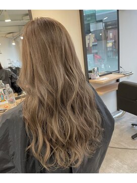 ラフ 難波店(LAFF) #黒髪#ボブルフ#ネビージュ#小顔#ワンレン