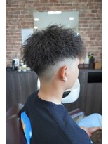 ヘアーアンドシェーブ ジンジャー(GINGER)&nbsp;ツイストパーマ×fade