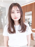  20代30代大人可愛いグレージュカラー斜めバングショートボブ