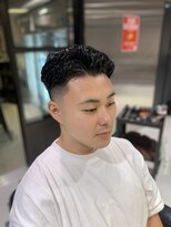 フランクスバーバーザスタンド(Frank’s barber the stand) 73サイドパートスキンフェードパーマK