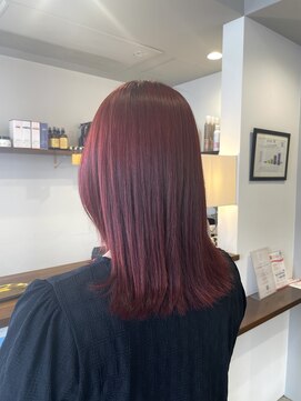 エファッセ 鴻巣2号店(efface) 落ち着きレッド×艶髪×レイヤー×暖色系カラー×ストレート