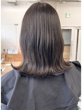 ノード(NODE) 栄艶髪アッシュフェミニンレイヤーヘア