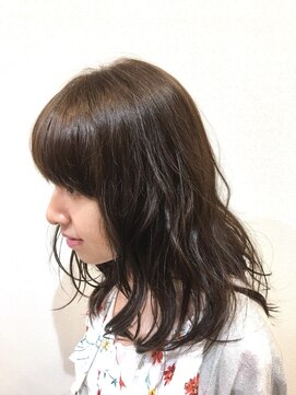 アネモス(anemos) ナチュラルウェーブイルミナカラー