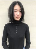 ミディアム 外ハネ センター分け ボブ 黒髪
